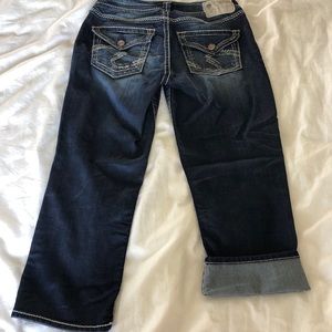 Silver Suki Flap Capri Jean 28w